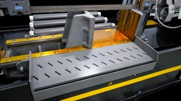 Гидравлический ленточнопильный колонный станок Stalex H-5033