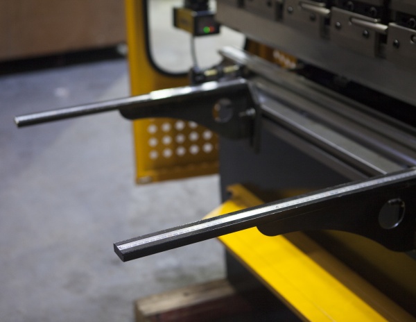 Пресс листогибочный гидравлический STALEX W67Y-30x1300 Е21 (ось Y; X)