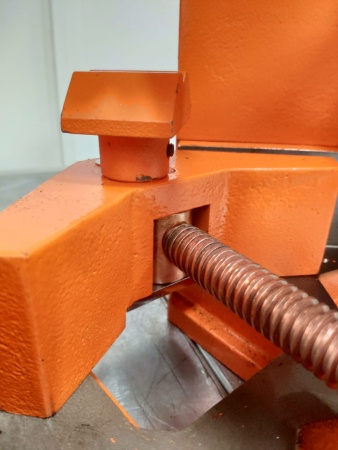 Угловой зажим трёхосевой Stalex AC-100Н