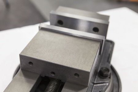 Тиски станочные Stalex QM16200