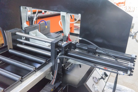 Автоматический ленточнопильный станок Stalex BS-460GBA