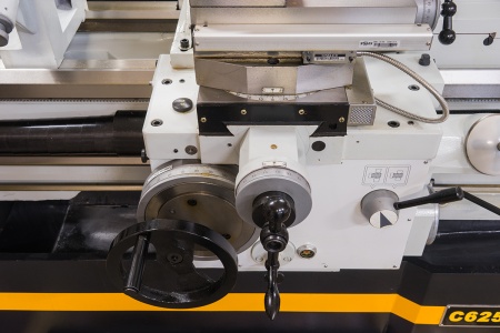 Станок токарно-винторезный STALEX C6251/1500