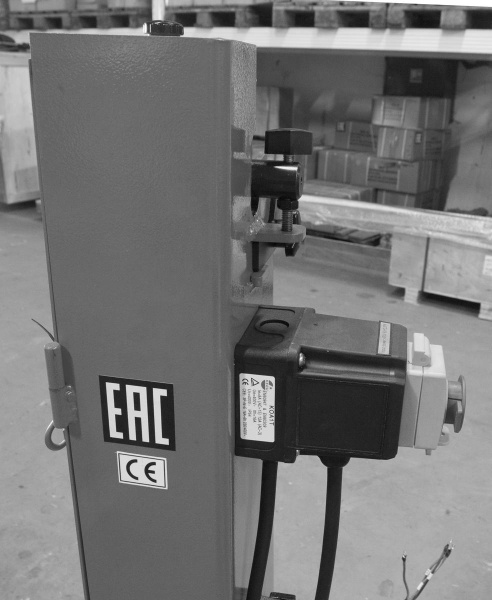 Станок ленточно-шлифовальный Stalex S-75V