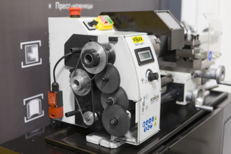 Станок настольный токарный Stalex D210x400C